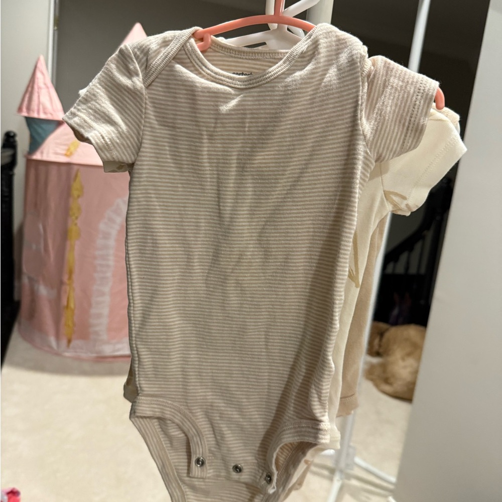 Gender Neutral Carter Onesie Set